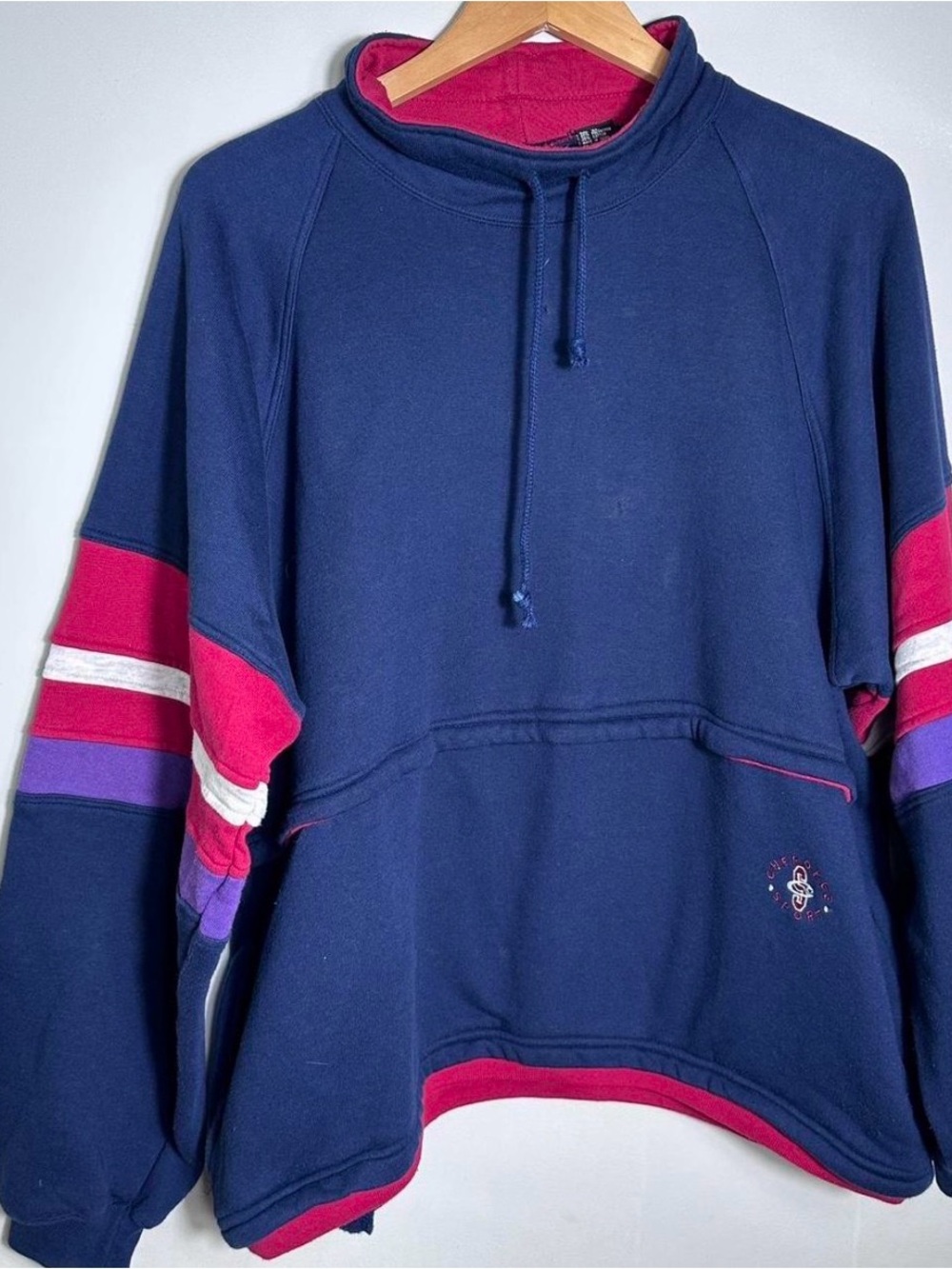 90s Cherokee Navy Pullover Baggy Sweatshirt with Stripes